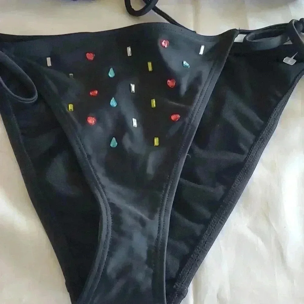Triangle bikini - Picture 7 of 8